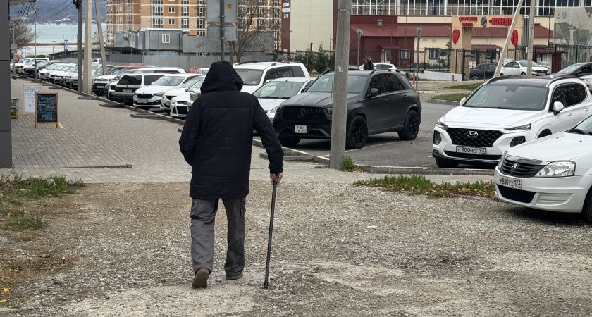 Заставят делиться: одиноких пенсионеров, живущих в двухкомнатной квартире, ждет неожиданный сюрприз