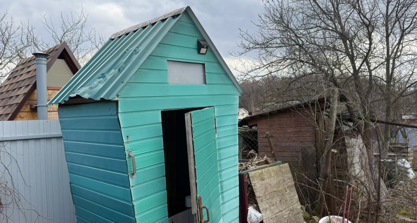С 15 апреля туалеты запрещены: приняли новое решение для всех россиян, у кого есть дача или участок - новые штрафы
