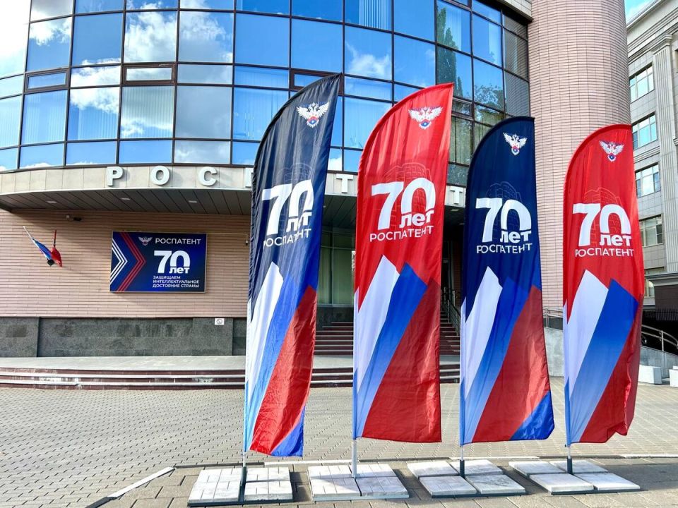   70 :        