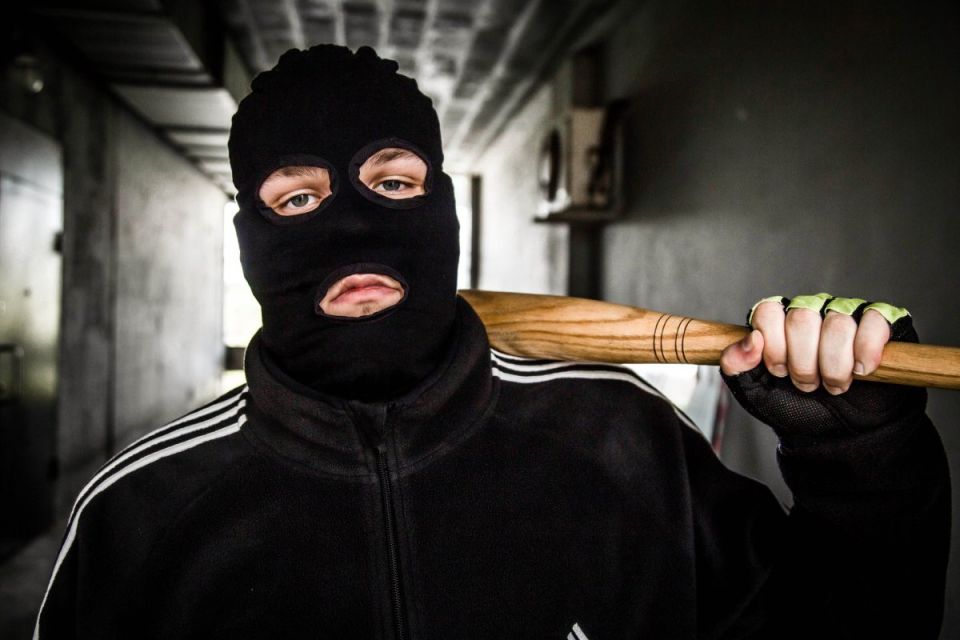     :   ,      
