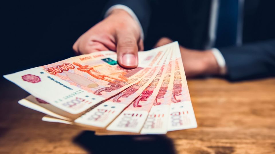 Долгосрочные займы в МФО: шанс на финансовую свободу или шанс на долговую пропасть?