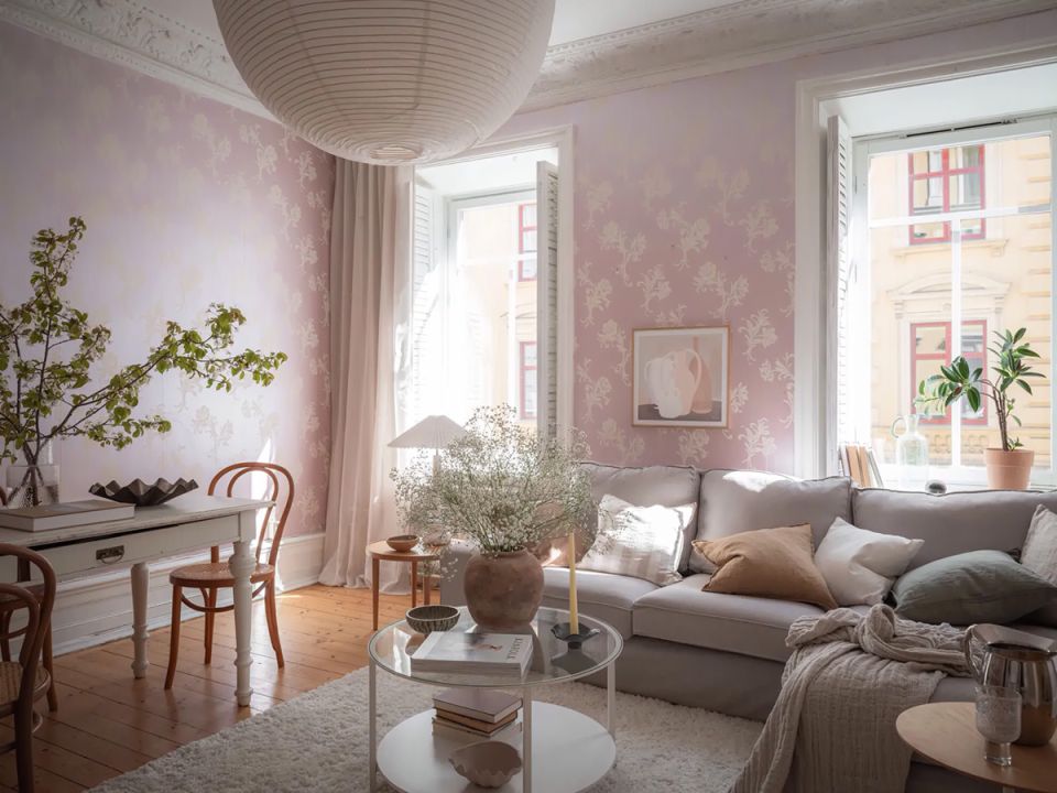 Шведская квартира: нежные оттенки и уютный стиль для особых женщин