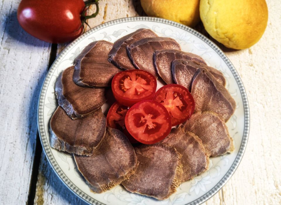 Солёные языки: закуска из 90-х, возвращающаяся в моду