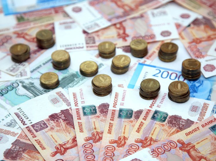 Россияне выбирают наличные: как страх и недоверие формируют финансовые привычки