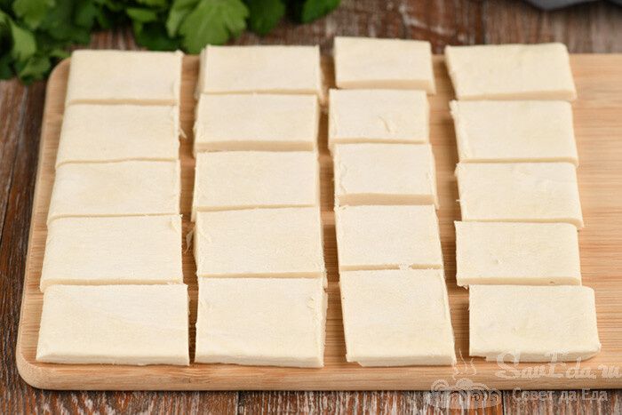 Невероятные десерты из слоеного теста: пять простых и оригинальных рецептов