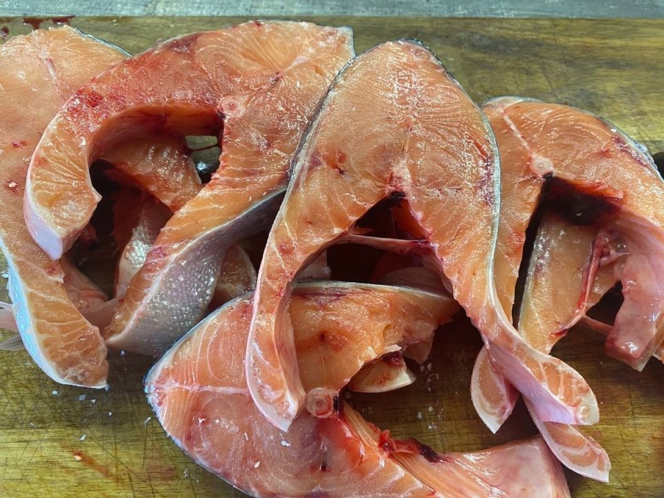 Удивительная простота домашней засолки рыбы: как сделать горбушу вкуснее семги