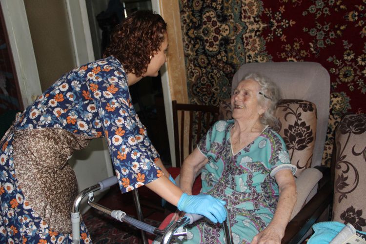 Новые правила поддержки пожилых: как закон изменил заботу о нашем будущем