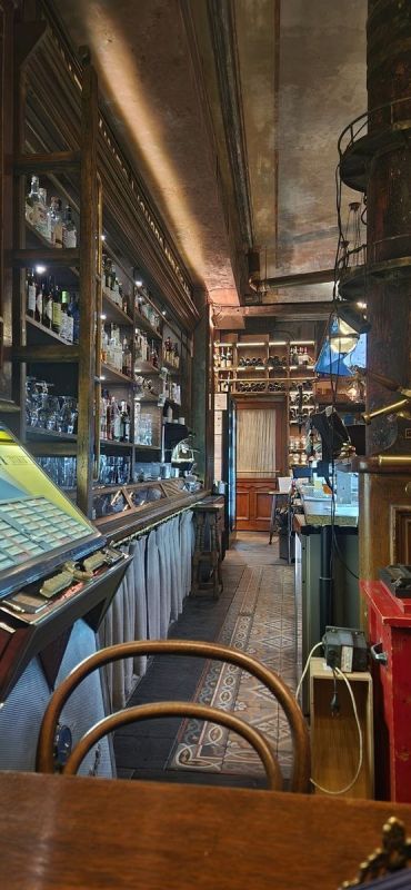 ���������� � ���������: ��� Clovelly �� �������� � ���������� ����������� ����������