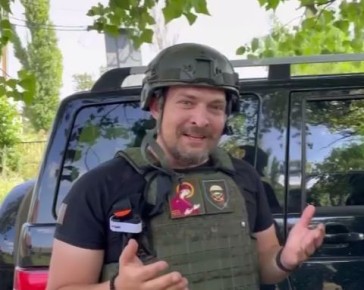  : El Pais:       