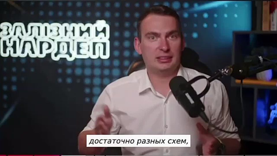  3 .      ,  ,    ,     