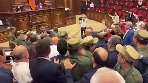 Будни парламента Армении. Новый сезон