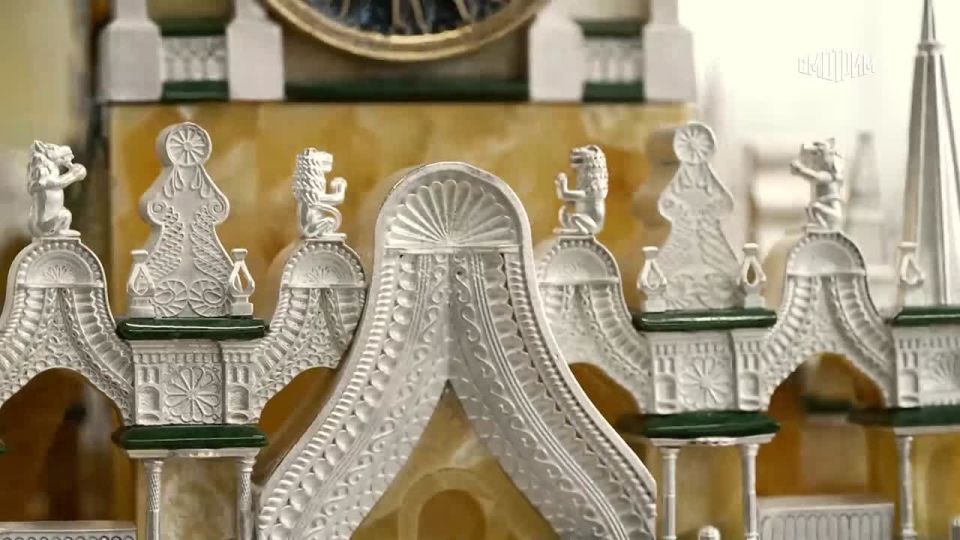            1:100