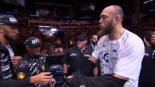 &quot;  ,     &quot;         UFC   &quot;&quot;