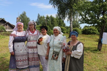       V -      ,    70 ,      