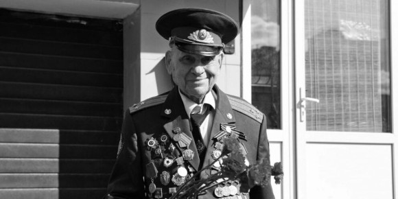Ушел из жизни 102-летний ветеран Спартак Сычев — герой, оставивший подпись на Рейхстаге