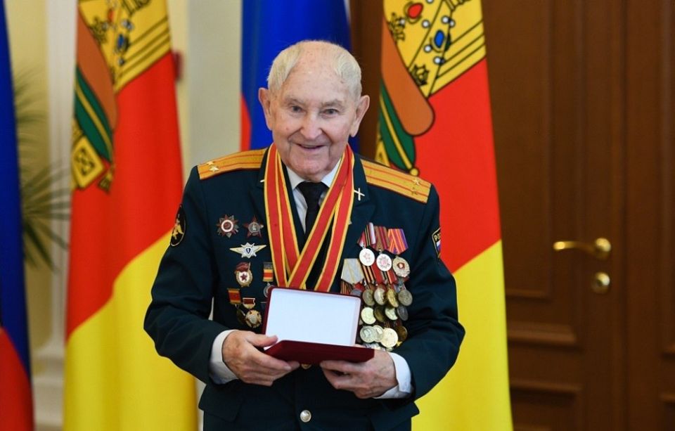 20  101          ,      