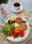 Нежные рыбные котлеты с кус-кусом: простой путь к кулинарному шедевру