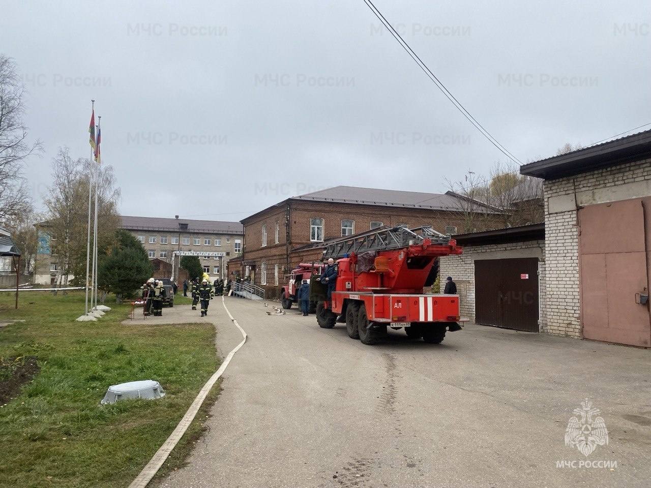 Пожарно-тактические учения с поднятием опорнoго пункта Пожарно-тактические учения с поднятием опорнoго пункта