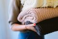 Почему стоит стирать новые вещи перед первым носом: важные причины