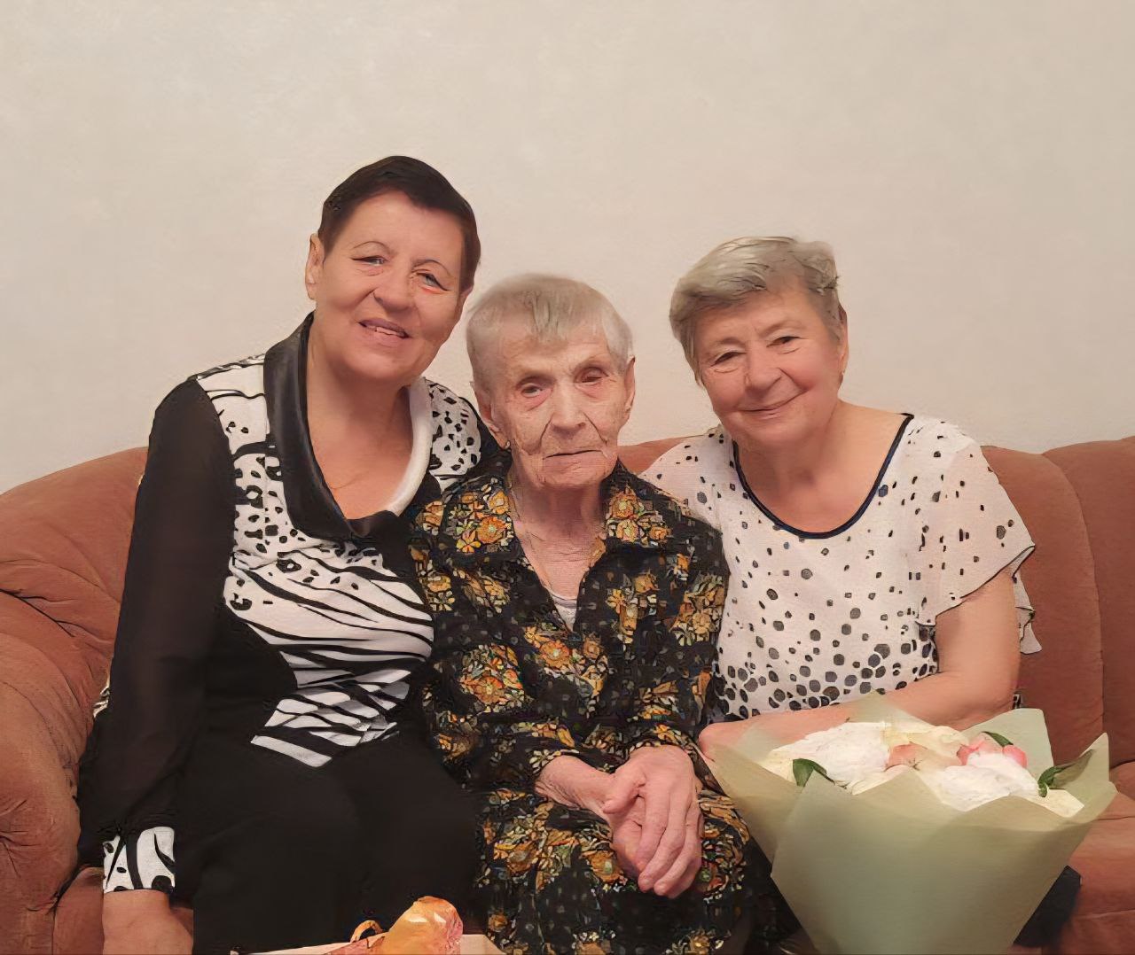В годы войны пекла хлеб для партизан: тверичанка Мария Туловская отметила вековой юбилей