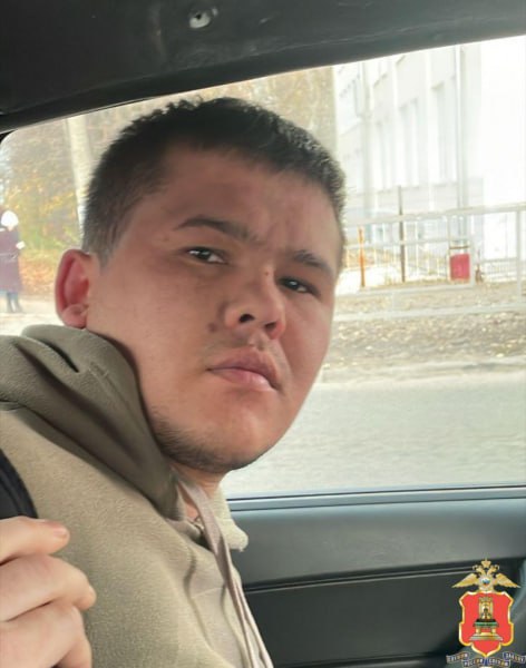 В Твери полицейские задержали троих иностранцев, планировавших к распространению крупную партию наркотиков В Твери полицейские задержали троих иностранцев, планировавших к распространению крупную партию наркотиков