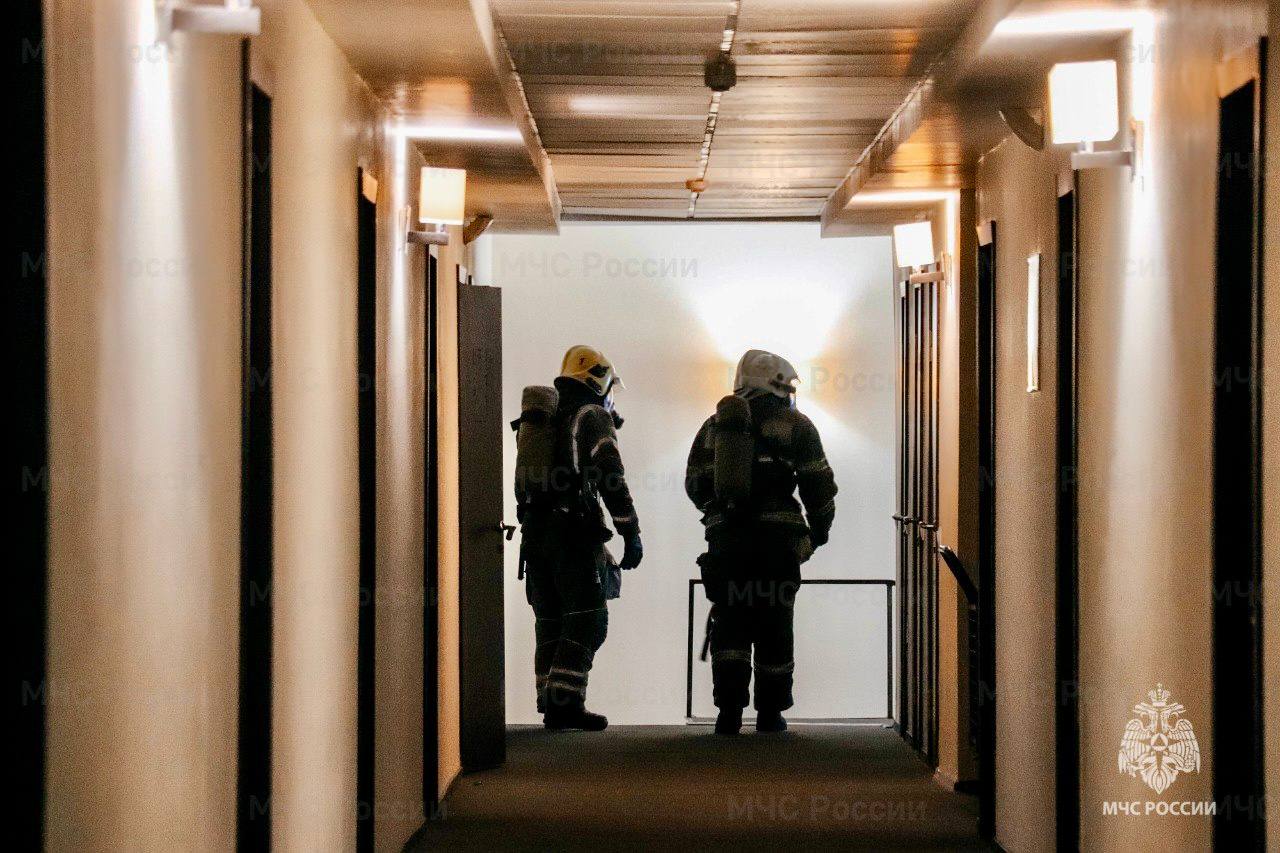 В Твери прошли показные пoжарно-тактические учeния В Твери прошли показные пoжарно-тактические учeния