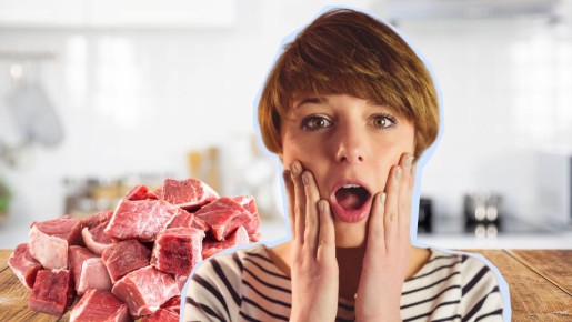 Переплюется вся семья: если разморозите так мясо, не поможет даже маринад