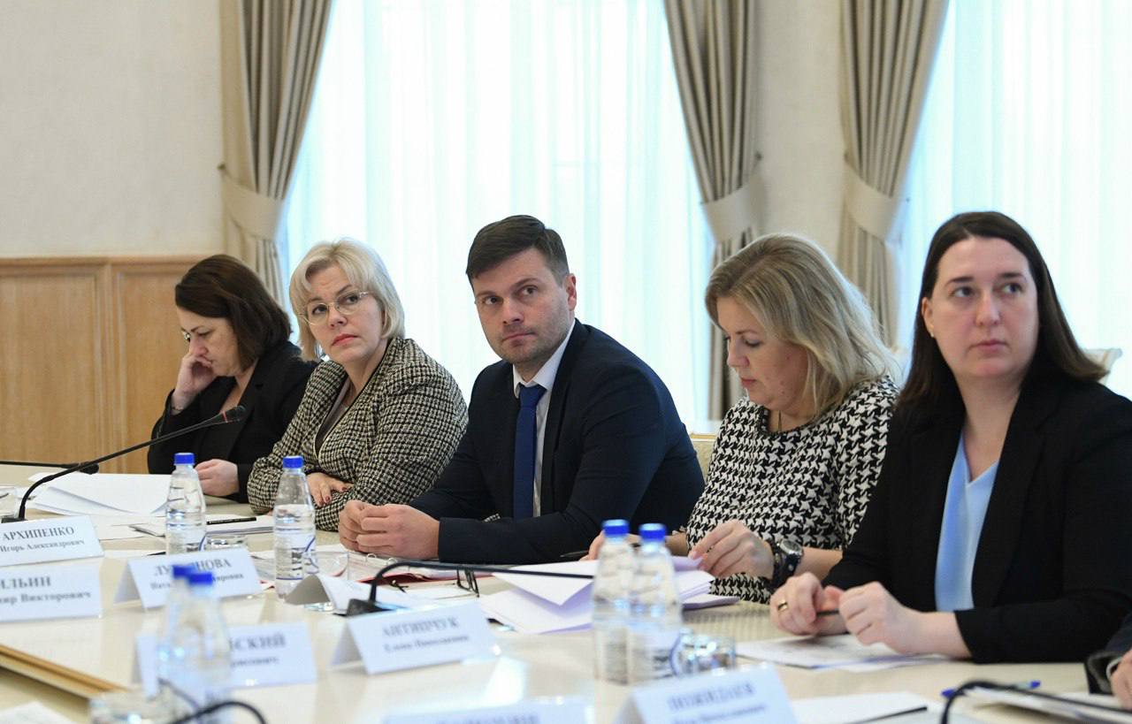 В региональном Правительстве прошло совещание о ходе реализации Адресной инвестиционной программы Тверской области в 2025 году и планах на 2026 год