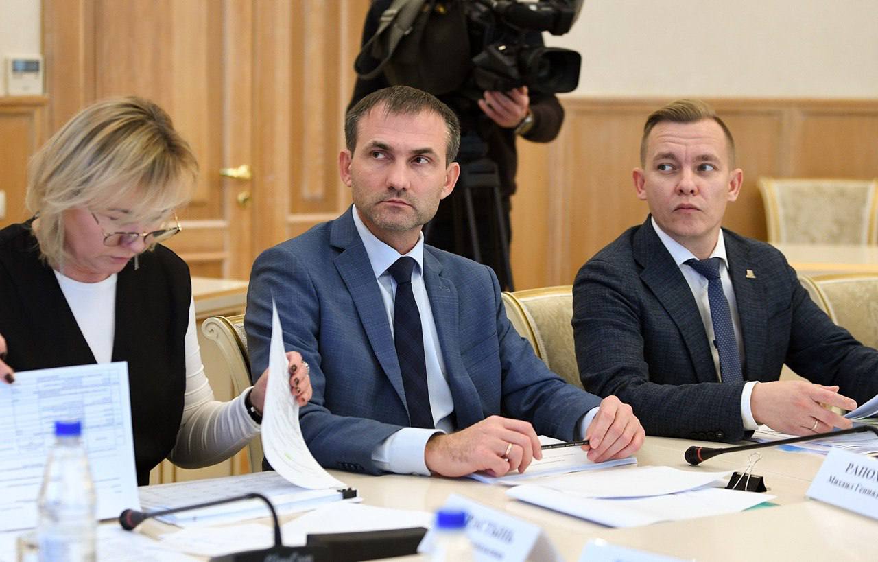 В региональном Правительстве прошло совещание о ходе реализации Адресной инвестиционной программы Тверской области в 2025 году и планах на 2026 год В региональном Правительстве прошло совещание о ходе реализации Адресной инвестиционной программы Тверской области в 2025 году и планах на 2026 год