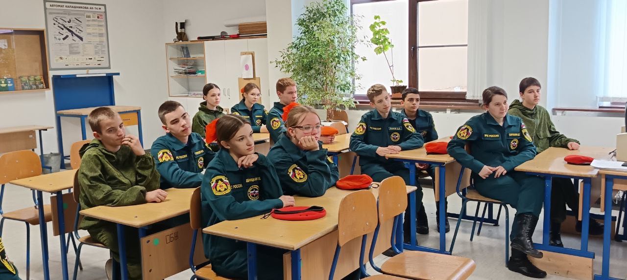 В Андреапольской средней школе №3 состоялось торжественное открытие Дома Юнармии В Андреапольской средней школе №3 состоялось торжественное открытие Дома Юнармии