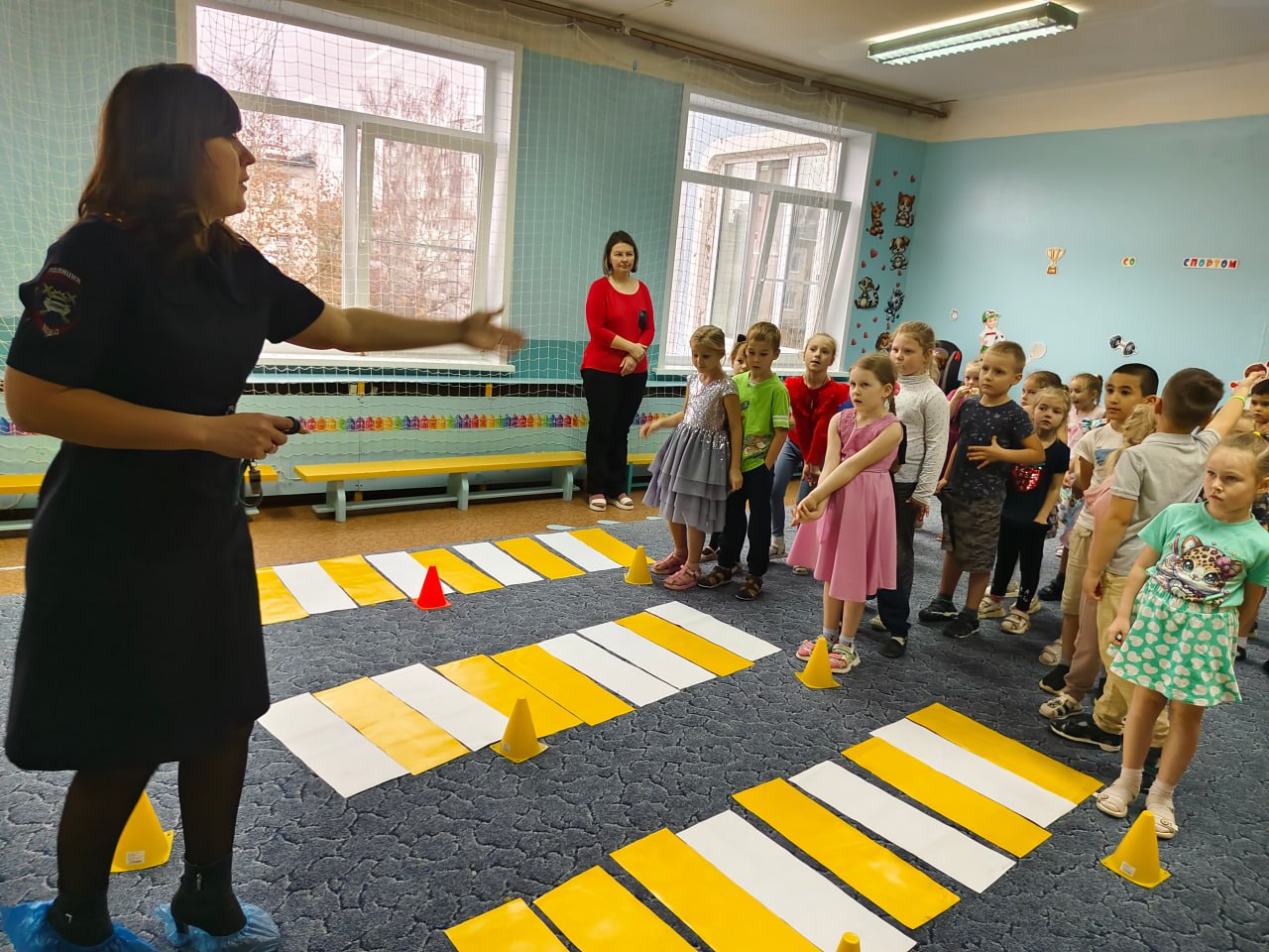 Сотрудники Госавтоинспекции города Твери провели в детском саду №164 праздничное мероприятие, посвященное Дню рождения пешеходного перехода Сотрудники Госавтоинспекции города Твери провели в детском саду №164 праздничное мероприятие, посвященное Дню рождения пешеходного перехода