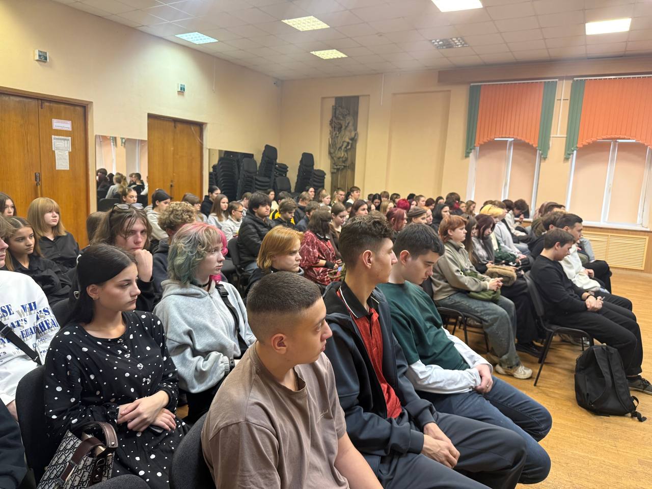 В Твери для студентов Тверского химико-технологического и Тверского полиграфического колледжей прошли уроки правовой грамотности В Твери для студентов Тверского химико-технологического и Тверского полиграфического колледжей прошли уроки правовой грамотности