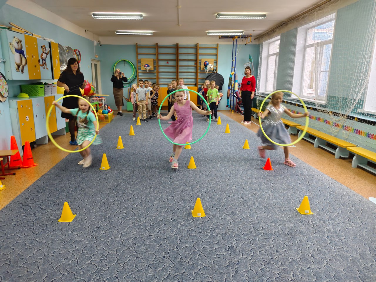 Сотрудники Госавтоинспекции города Твери провели в детском саду №164 праздничное мероприятие, посвященное Дню рождения пешеходного перехода Сотрудники Госавтоинспекции города Твери провели в детском саду №164 праздничное мероприятие, посвященное Дню рождения пешеходного перехода