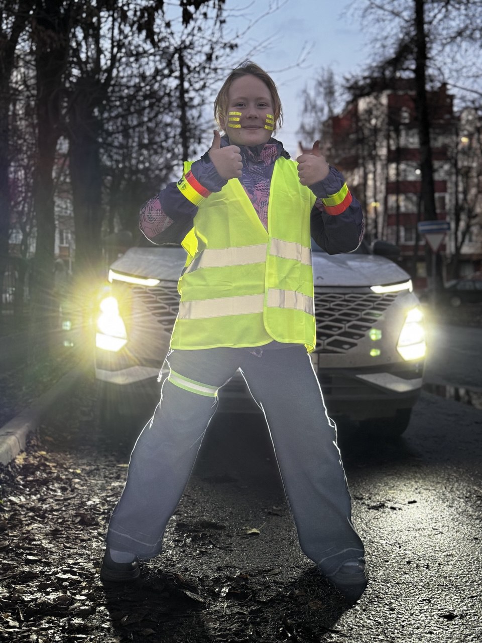 К #ЧелленджЗасветись присоединилась Дюдяева Полина – ученица 4 «А» класса МБОУ ЦО №57 К #ЧелленджЗасветись присоединилась Дюдяева Полина – ученица 4 «А» класса МБОУ ЦО №57