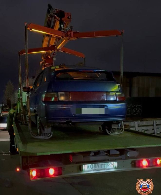 В период с 27 октября по 02 ноября на территории г. Твери проведено профилактическое мероприятие «Водитель без права управления», в ходе которого было выявлено 10 водителей не имеющих водительского удостоверения и 7... В период с 27 октября по 02 ноября на территории г. Твери проведено профилактическое мероприятие «Водитель без права управления», в ходе которого было выявлено 10 водителей не имеющих водительского удостоверения и 7...