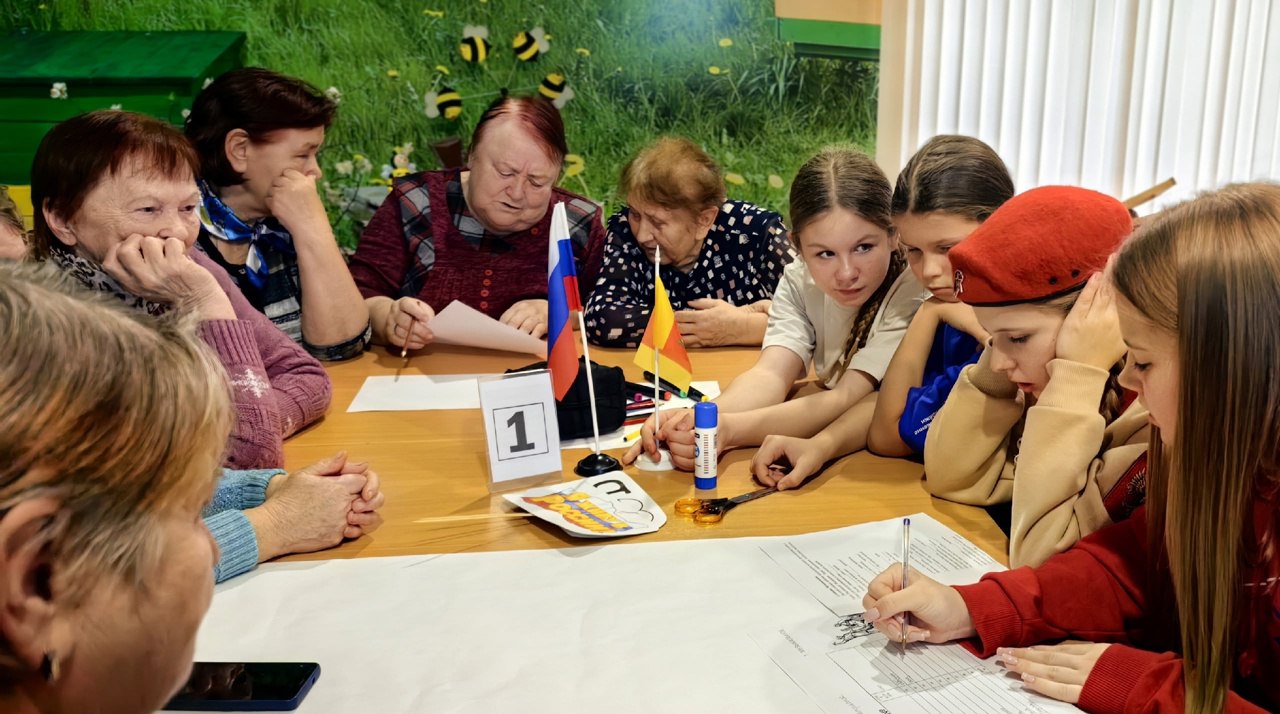 Вместе мы едины. В Тверской области территориальными избирательными комиссиями проведено множество познавательных мероприятий патриотической направленности, посвященных Дню народного единства Вместе мы едины. В Тверской области территориальными избирательными комиссиями проведено множество познавательных мероприятий патриотической направленности, посвященных Дню народного единства