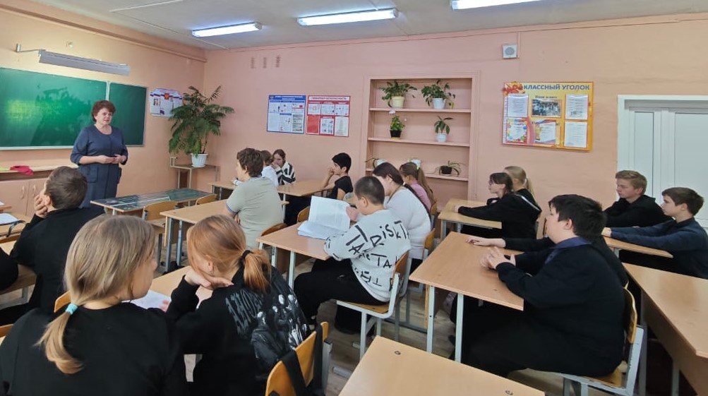 Вместе мы едины. В Тверской области территориальными избирательными комиссиями проведено множество познавательных мероприятий патриотической направленности, посвященных Дню народного единства Вместе мы едины. В Тверской области территориальными избирательными комиссиями проведено множество познавательных мероприятий патриотической направленности, посвященных Дню народного единства