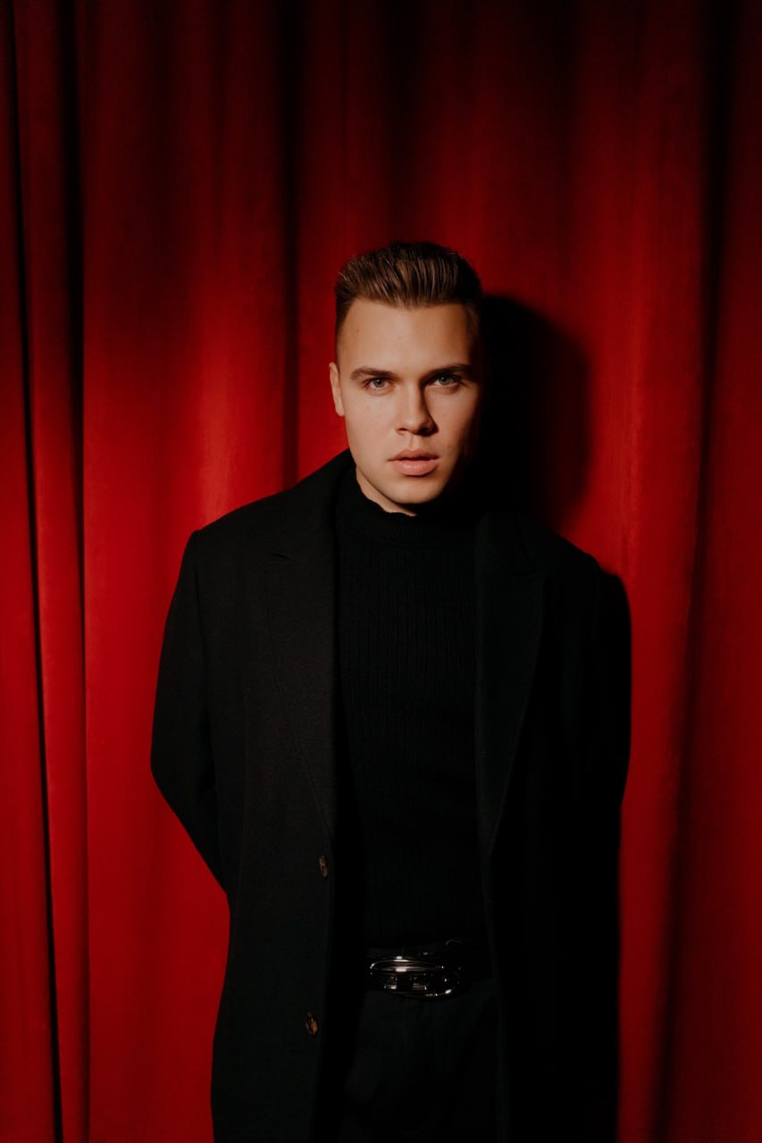 Анна Асти получила “Золотой граммофон” за песню, которую написал выпускник из Твери