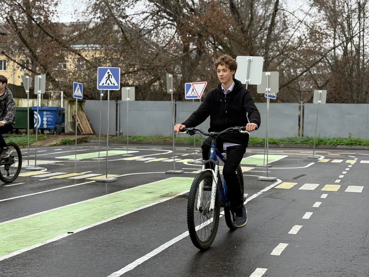В средней школе № 17 города Твери прошло открытие Автогородка В средней школе № 17 города Твери прошло открытие Автогородка