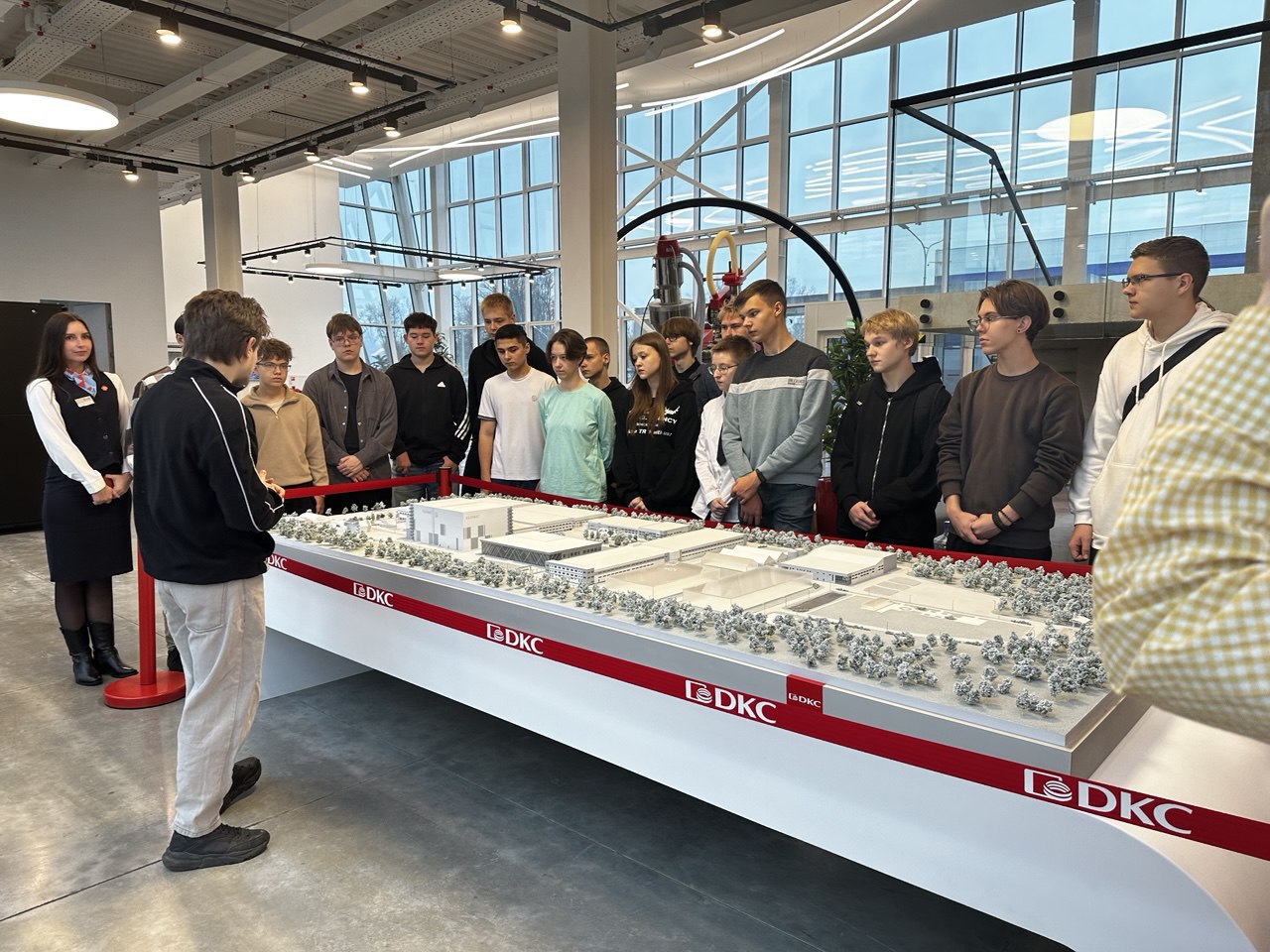 Служба занятости Тверской области продолжает организацию профтуров и экскурсий для молодежи на предприятия Верхневолжья Служба занятости Тверской области продолжает организацию профтуров и экскурсий для молодежи на предприятия Верхневолжья