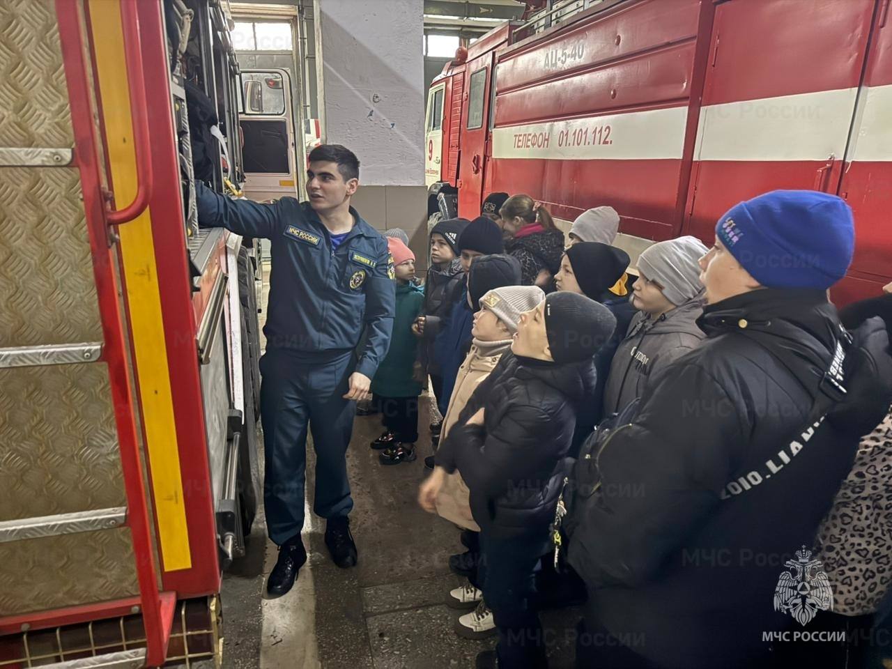 Экскурсия в пожарно-спасательную часть № 9 Экскурсия в пожарно-спасательную часть № 9