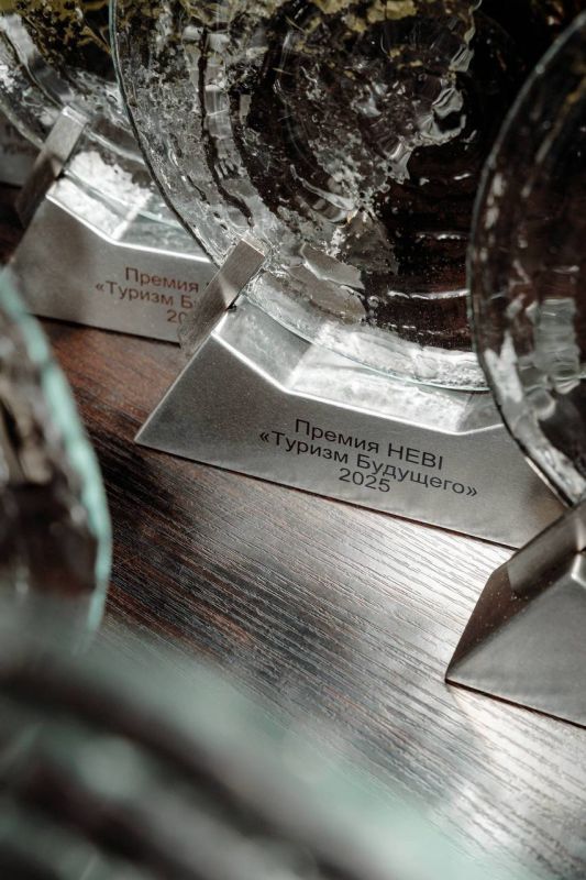              ,    2015         ...