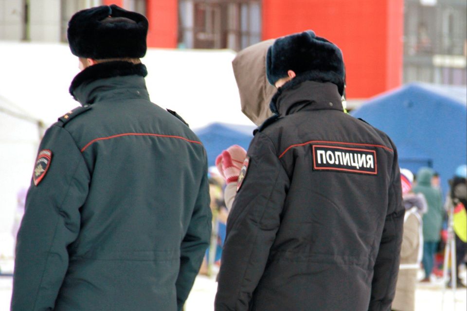 Полицейские нашли заблудившуюся в лесу пенсионерку в Нелидове