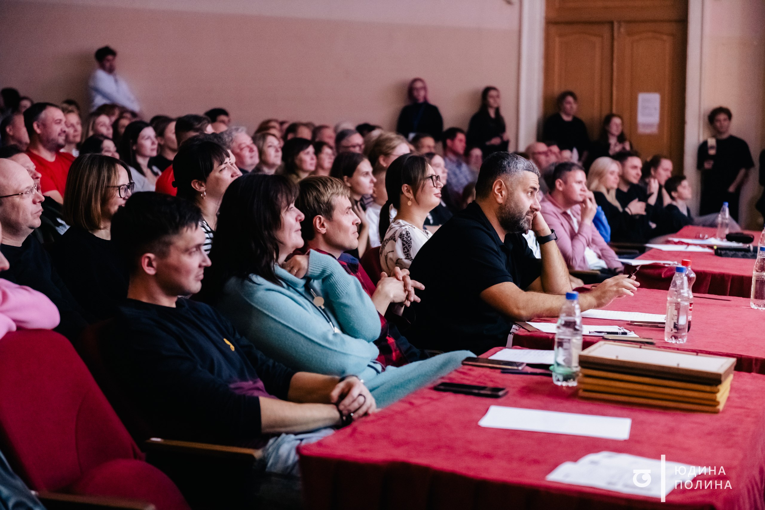 Во Дворце культуры «Химволокно» состоялся X Благотворительный фестиваль команд КВН города Твери и Тверской области имени Андрея Солина, в котором приняли участие 20 команд детского и взрослого блока Во Дворце культуры «Химволокно» состоялся X Благотворительный фестиваль команд КВН города Твери и Тверской области имени Андрея Солина, в котором приняли участие 20 команд детского и взрослого блока