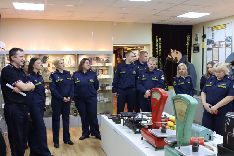 Тверские полицейские пригласили коллег из УФСИН в музейную экспозицию УМВД Тверские полицейские пригласили коллег из УФСИН в музейную экспозицию УМВД