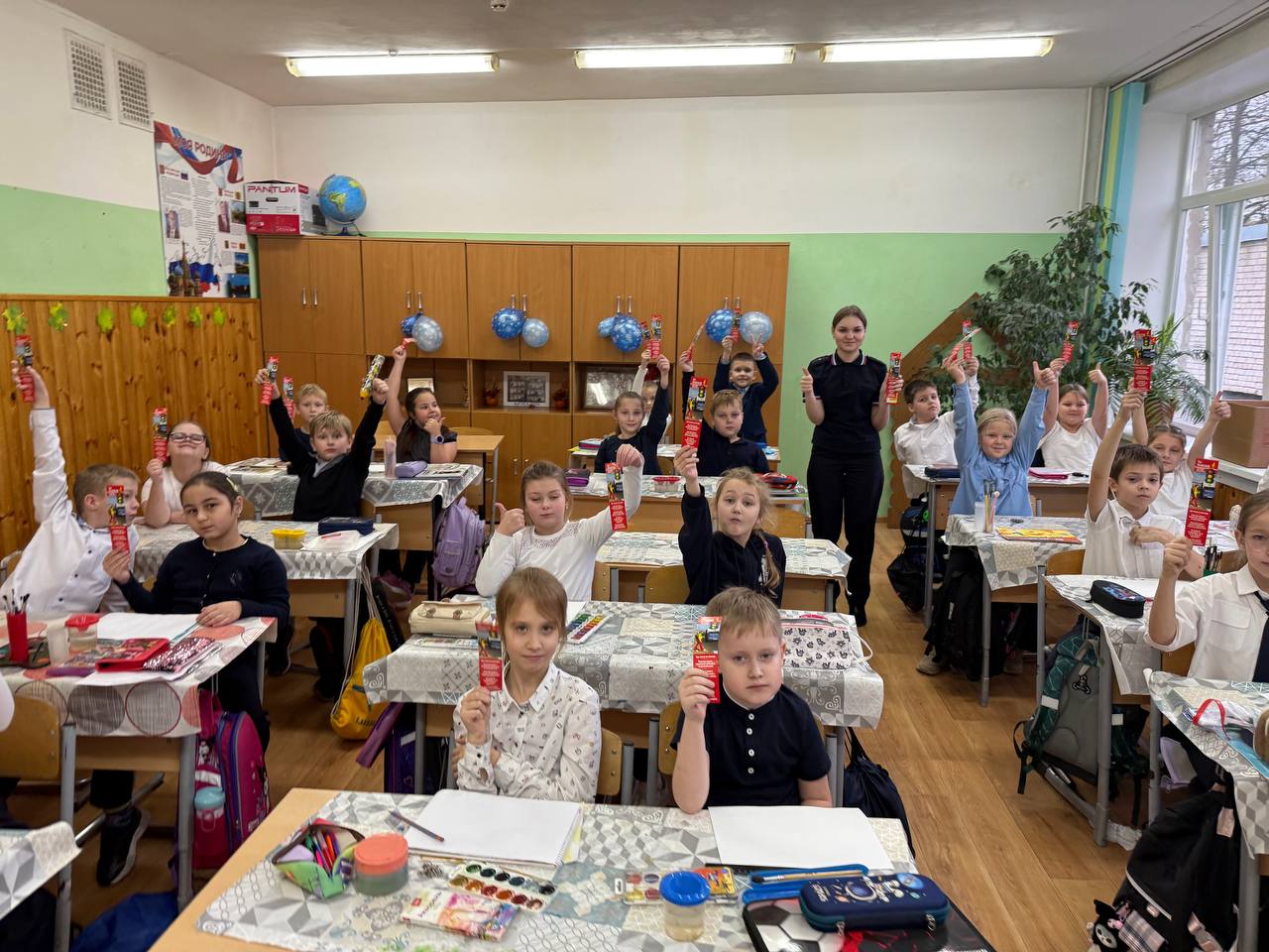 Сотрудники Госавтоинспекции встретились с учащимися начальных классов школы № 36 города Твери и провели занятия «Безопасность — это важно!» Сотрудники Госавтоинспекции встретились с учащимися начальных классов школы № 36 города Твери и провели занятия «Безопасность — это важно!»