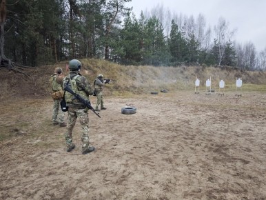 В Тверской области спецназовцы отряда «Рысь» сдали зачеты по стрельбе и боевым приемам