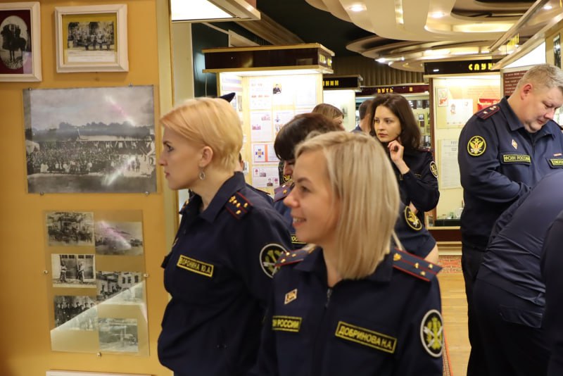 Тверские полицейские пригласили коллег из УФСИН в музейную экспозицию УМВД Тверские полицейские пригласили коллег из УФСИН в музейную экспозицию УМВД