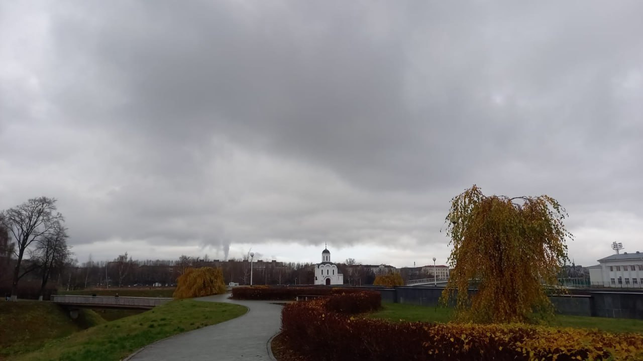 Сегодня еще осенняя Тверь, а завтра синоптики обещают зиму