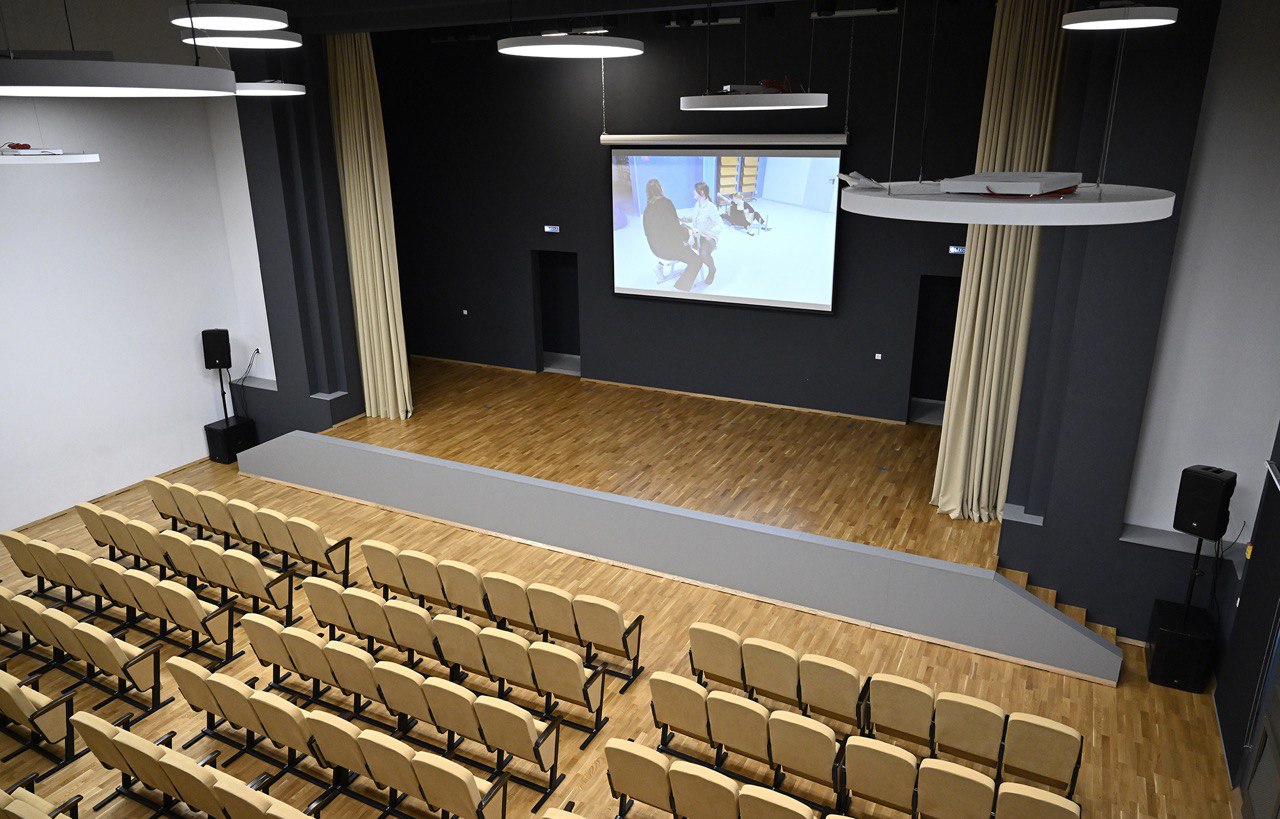 14 ноября временно исполняющий обязанности Губернатора Тверской области Виталий Королев посетил в деревне Мокшино Конаковского округа региональный центр школьного образования «Завидово» 14 ноября временно исполняющий обязанности Губернатора Тверской области Виталий Королев посетил в деревне Мокшино Конаковского округа региональный центр школьного образования «Завидово»